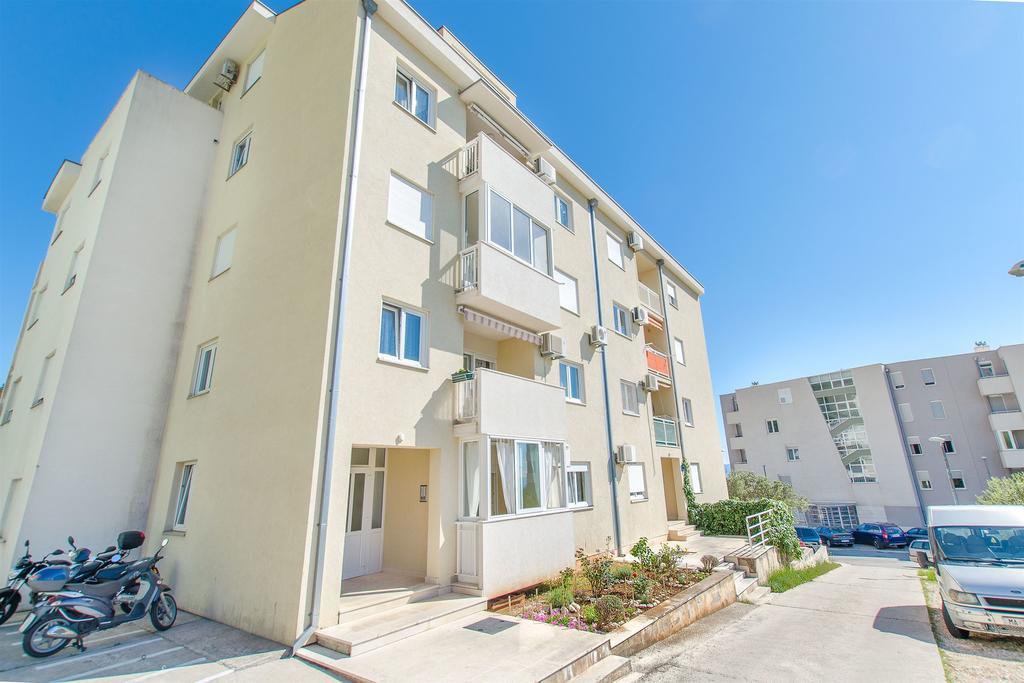 Apartment Studenka Makarska Exterior foto